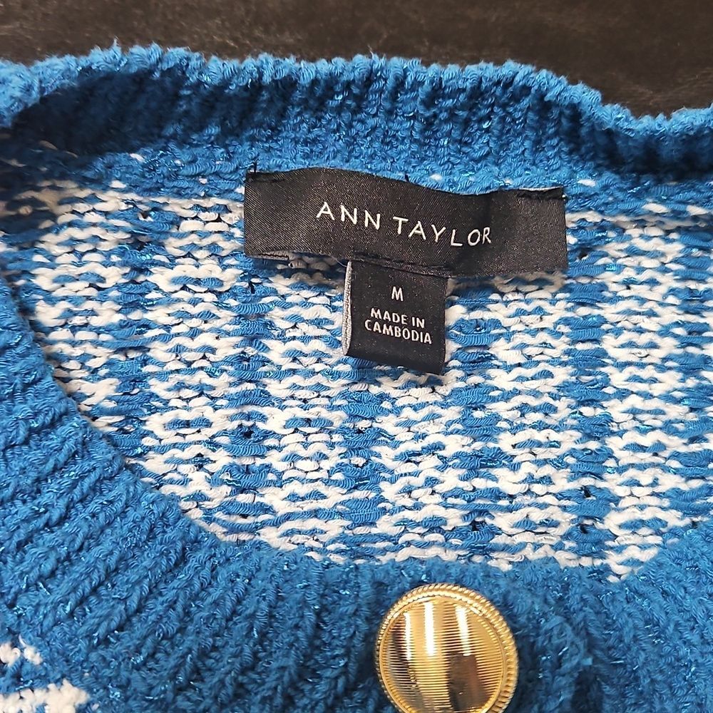 Ann Taylor Textured Knit Cardigan Tank Set Blue White Gold Button Lady Jacket M - Picture 7 of 16